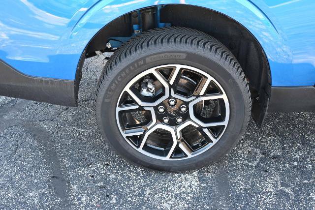 Certified 2025 Ford Maverick Lariat w/ 4K Tow Package AWD/4WD image 15