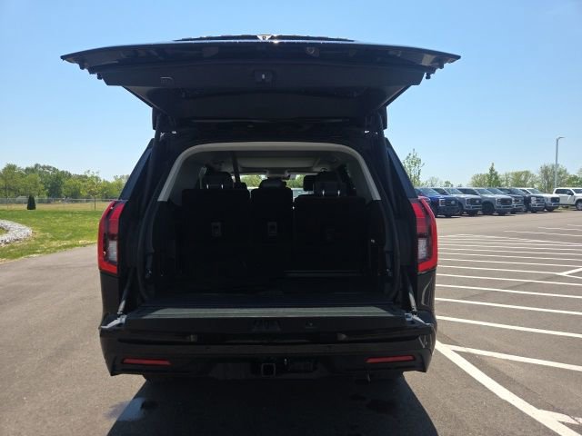 Certified 2025 Ford Expedition Active AWD/4WD image 11