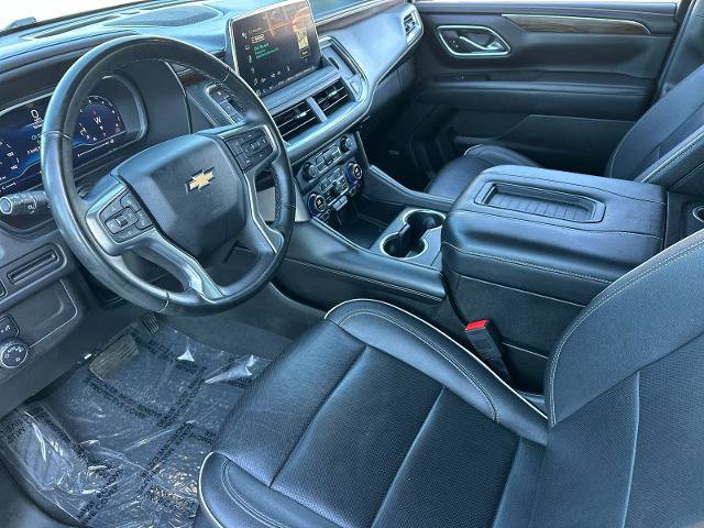 Used 2023 Chevrolet Suburban Premier image 9