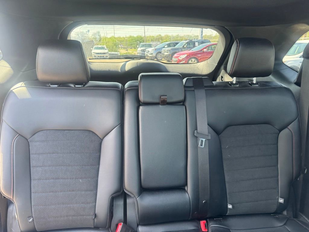 Certified 2024 Ford Edge ST-Line image 9