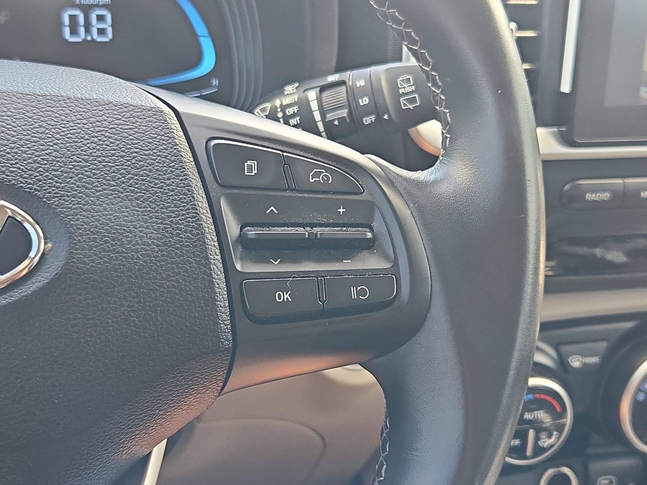 Used 2026 Hyundai Venue SEL FWD image 19