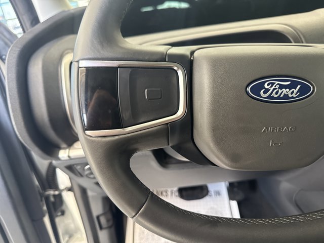 Certified 2025 Ford Expedition Active AWD/4WD image 8