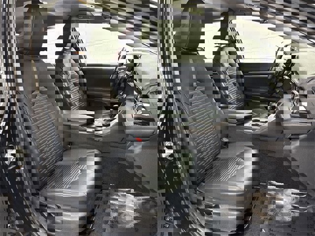 Used 2023 Toyota Camry SE image 14