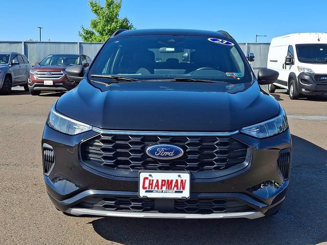 Certified 2023 Ford Escape ST-Line w/ Tech Pack #1 AWD/4WD image 2