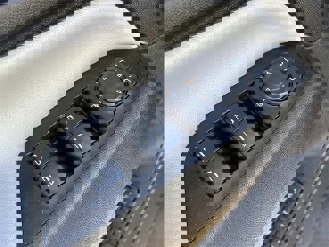 Used 2020 Chevrolet Equinox Premier image 25