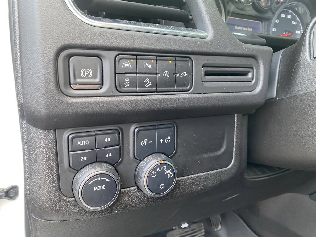 Used 2021 Chevrolet Tahoe Z71 w/ Luxury Package image 17