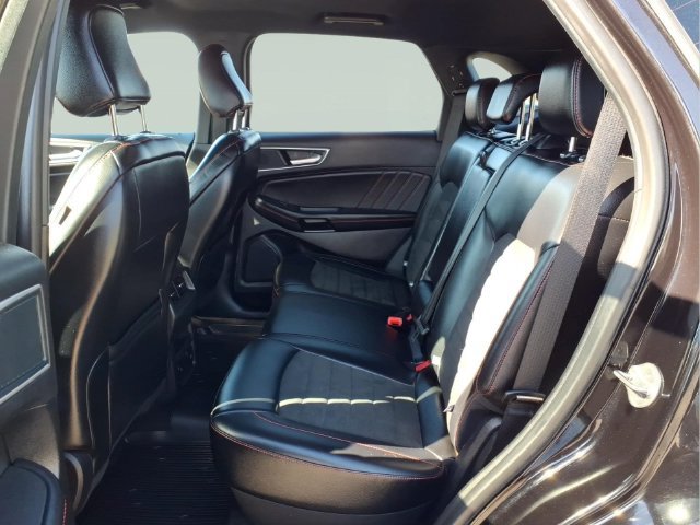 Certified 2024 Ford Edge ST-Line AWD/4WD image 12