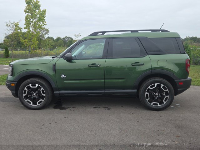 Certified 2023 Ford Bronco Sport Outer Banks w/ Tech Package AWD/4WD image 17