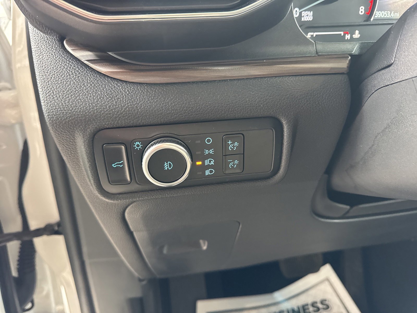 Certified 2023 Ford Explorer Limited w/ Limited Technology Package image 30