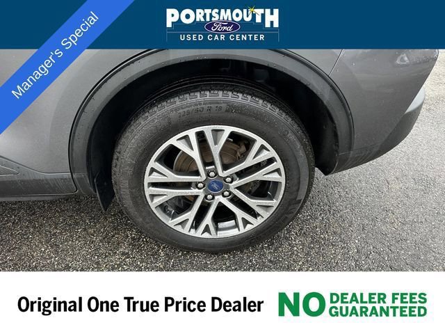 Certified 2022 Ford Escape SEL w/ Technology Package image 32