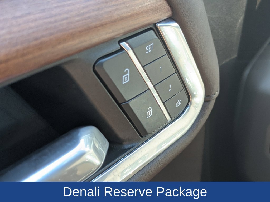 Used 2023 GMC Sierra 1500 Denali w/ Denali Reserve Package AWD/4WD image 22
