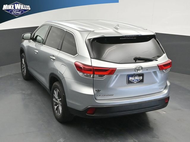 Used 2019 Toyota Highlander XLE FWD image 8