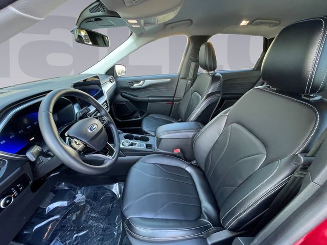 Certified 2025 Ford Escape SE w/ PHEV Premium Package image 10