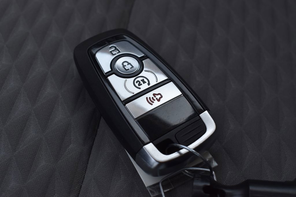 Certified 2022 Ford Escape SE w/ Cold Weather Package image 14