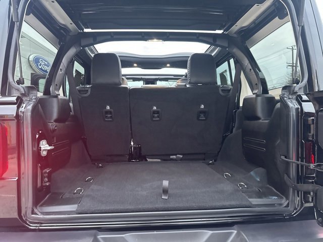 Used 2024 Jeep Wrangler Sahara w/ Safety Group image 20