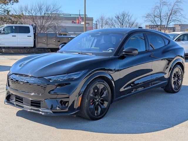 Certified 2025 Ford Mustang Mach-E GT image 5