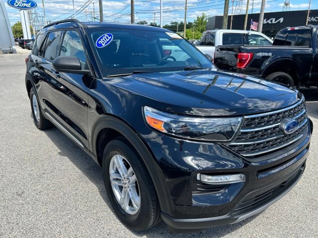 Certified 2022 Ford Explorer XLT w/ Equipment Group 202A AWD/4WD image 4