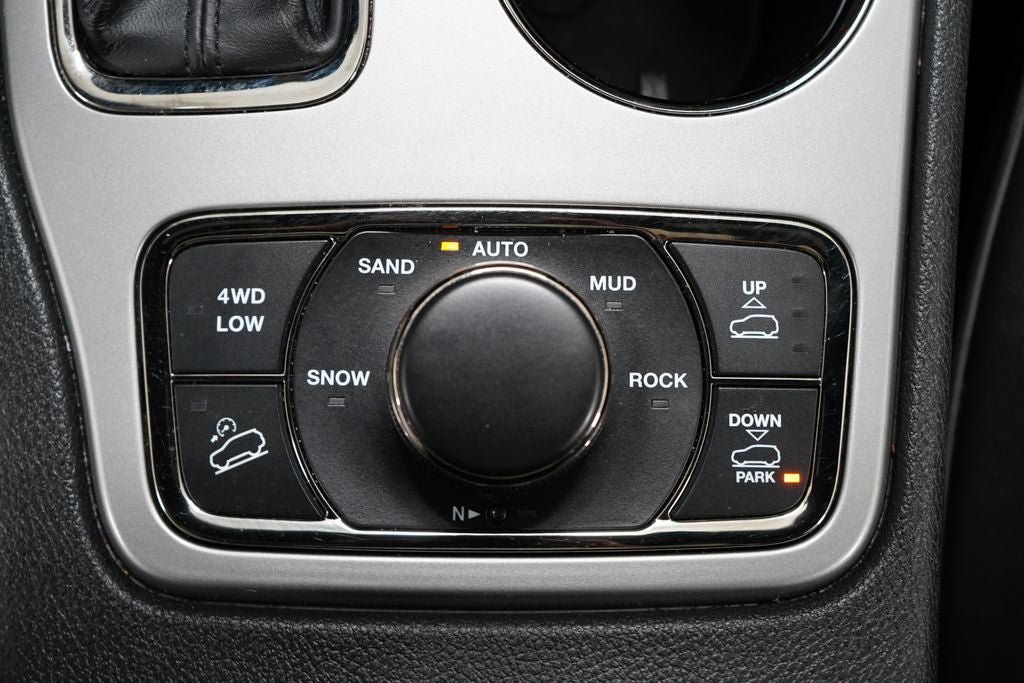 Used 2021 Jeep Grand Cherokee High Altitude AWD/4WD image 18