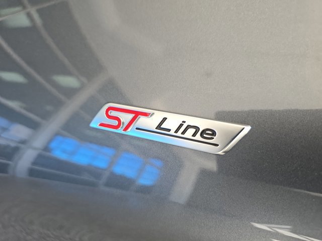 Certified 2025 Ford Explorer ST-Line image 16