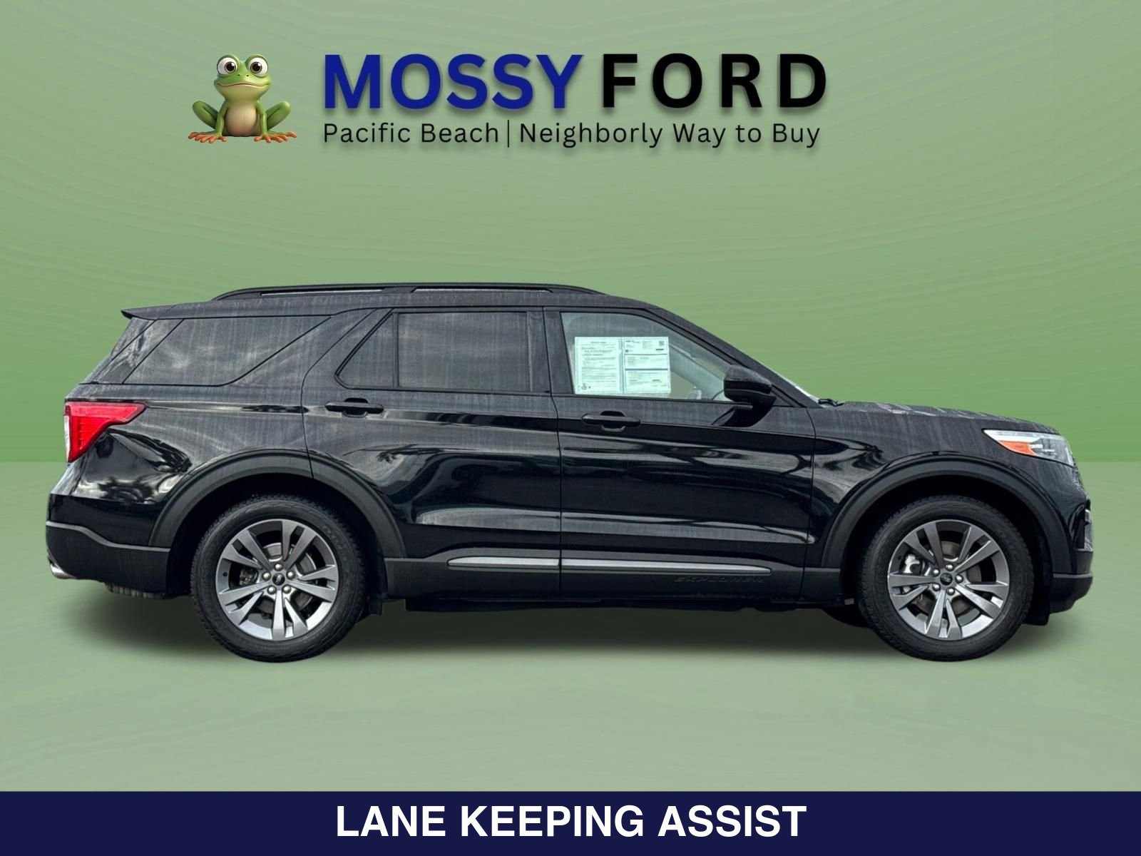 Certified 2022 Ford Explorer XLT w/ Equipment Group 202A RWD image 4