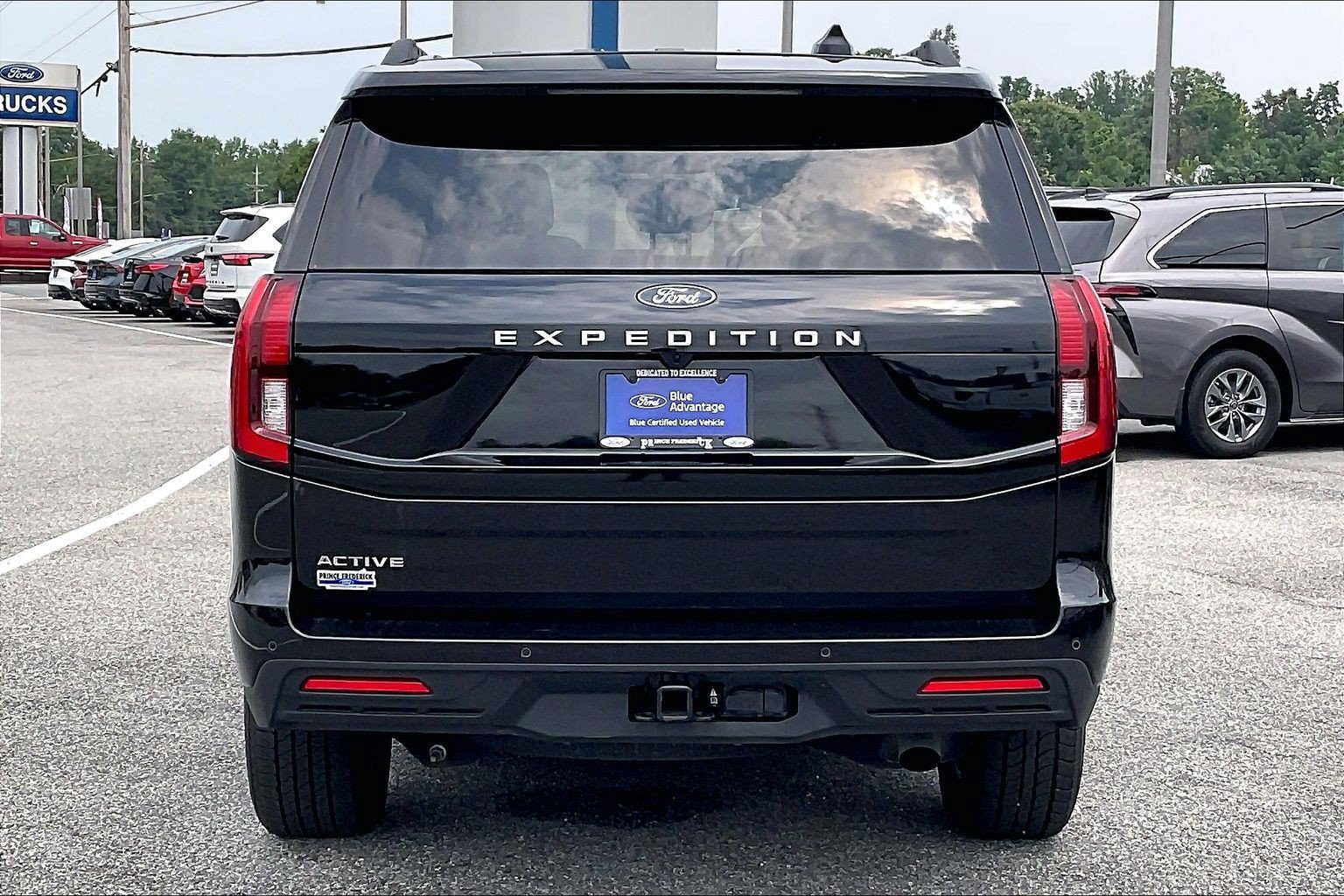 Certified 2025 Ford Expedition Active RWD image 4