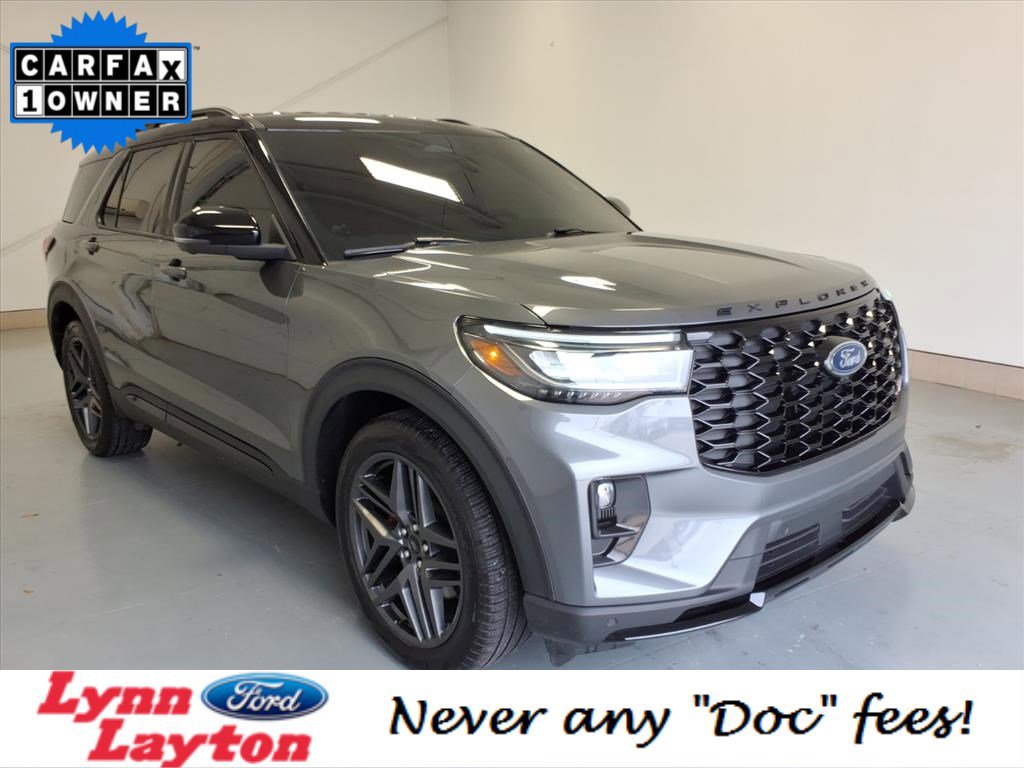 Certified 2025 Ford Explorer ST image 1