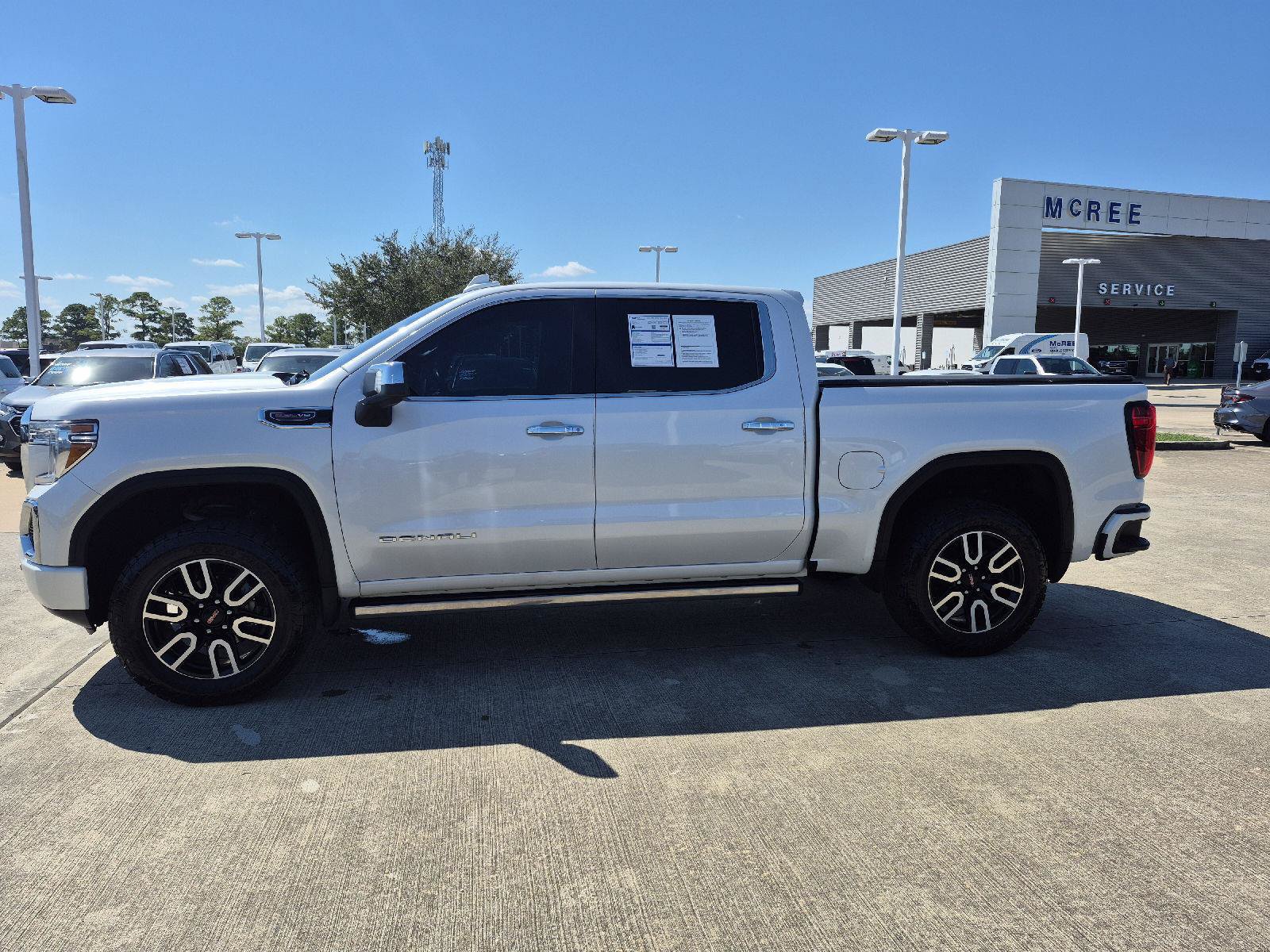 Used 2020 GMC Sierra 1500 Denali w/ Denali Ultimate Package AWD/4WD image 17
