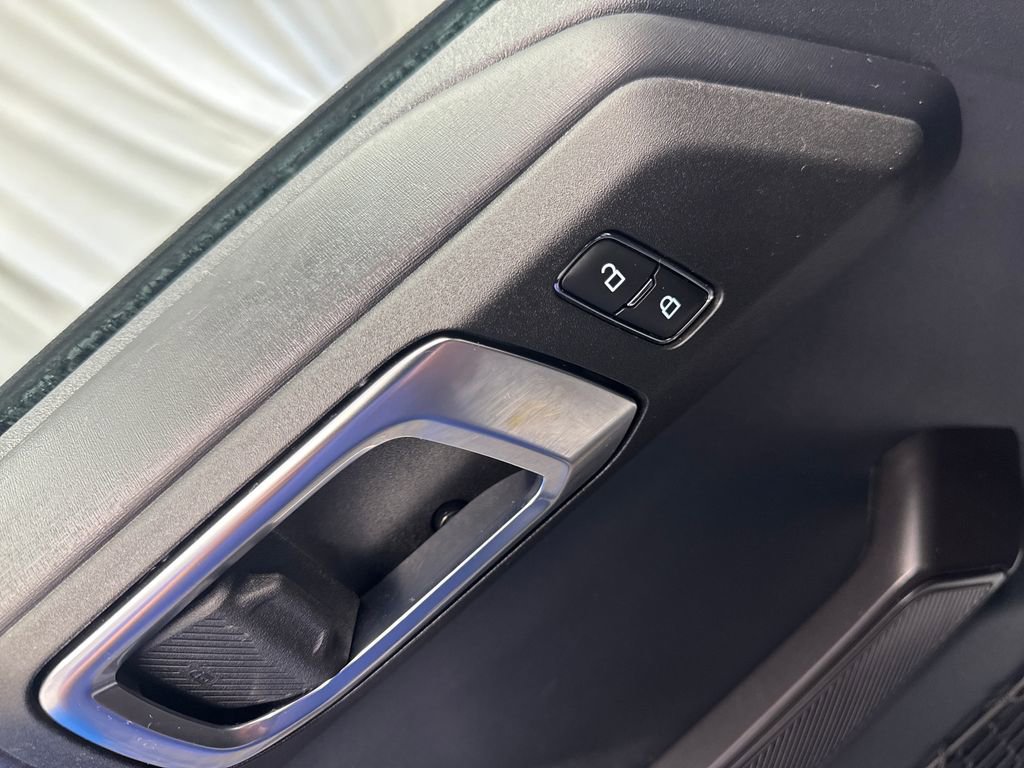 Certified 2025 Ford Bronco Outer Banks AWD/4WD image 13