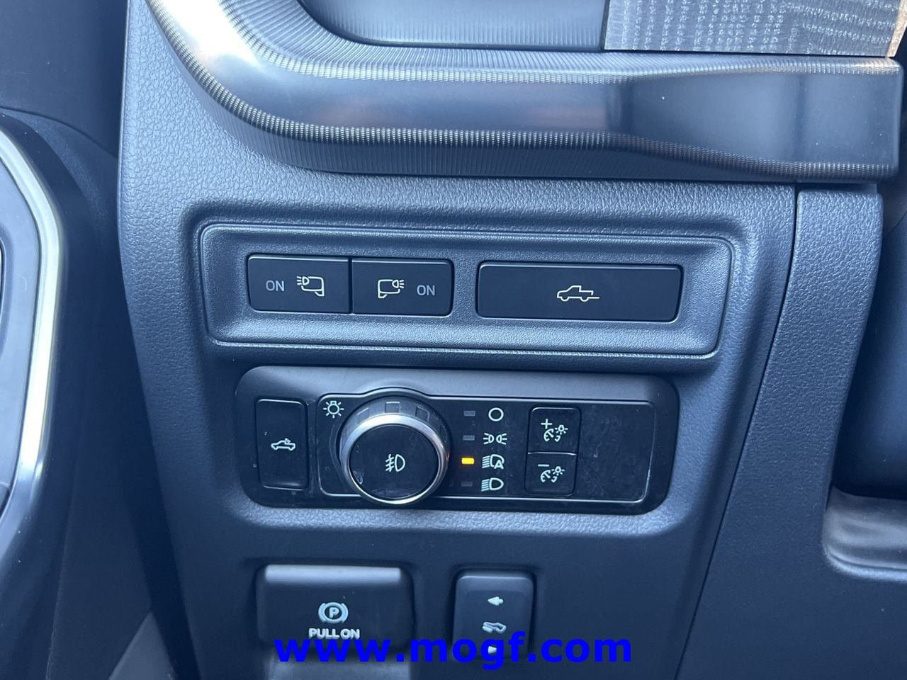 Certified 2023 Ford F150 Platinum w/ Equipment Group 701A High AWD/4WD image 18
