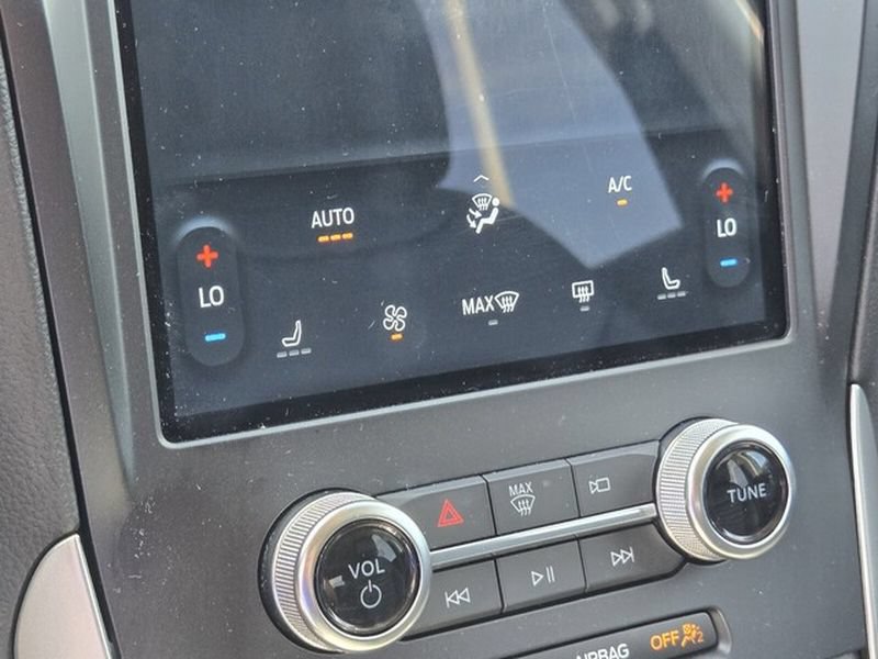 Certified 2024 Ford Edge SEL AWD/4WD image 25