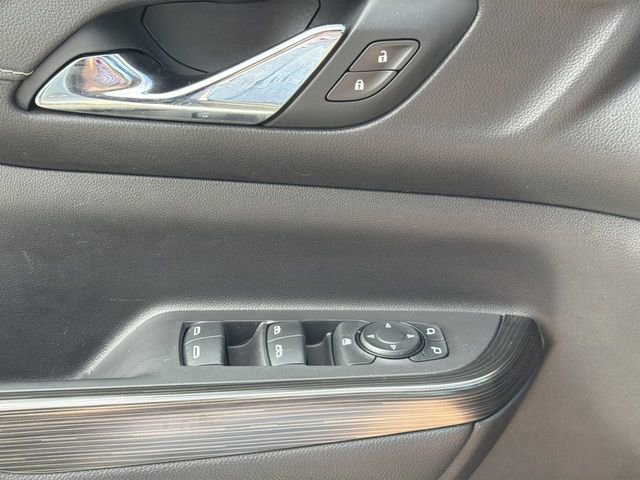 Used 2021 GMC Acadia SLT image 23