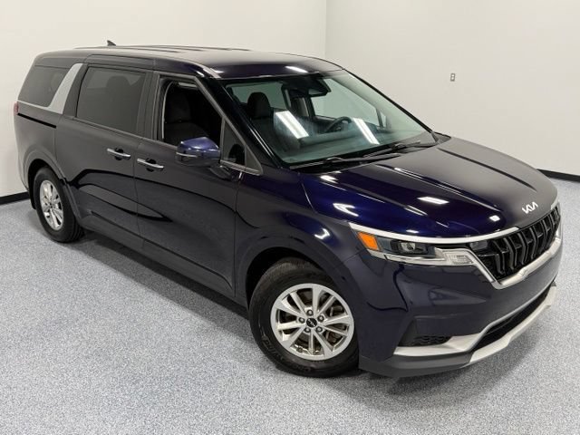 Used 2023 Kia Carnival LX FWD image 39