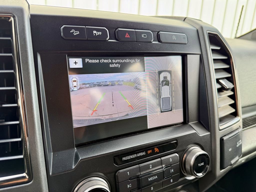 Certified 2018 Ford F150 Raptor w/ Equipment Group 802A Luxury image 27