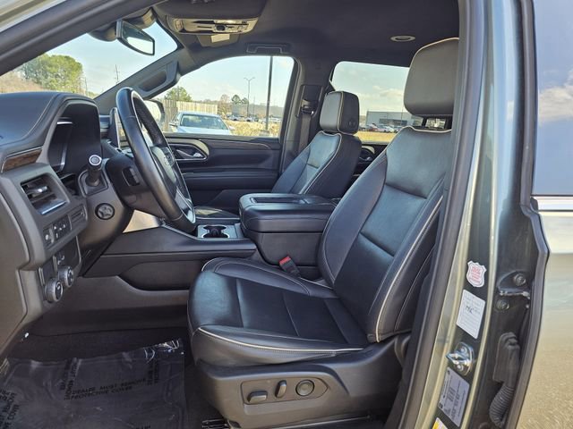 Used 2023 Chevrolet Suburban Premier image 13