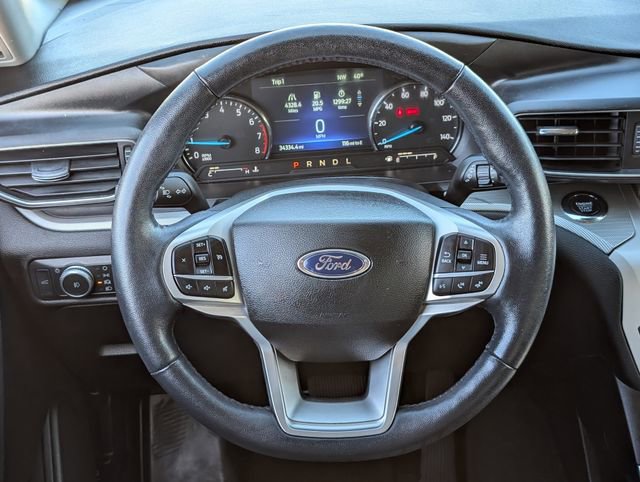 Certified 2022 Ford Explorer XLT w/ Equipment Group 202A image 13