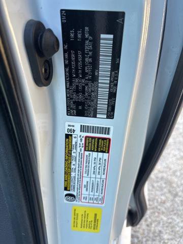 Used 2024 Toyota Sienna XLE image 12