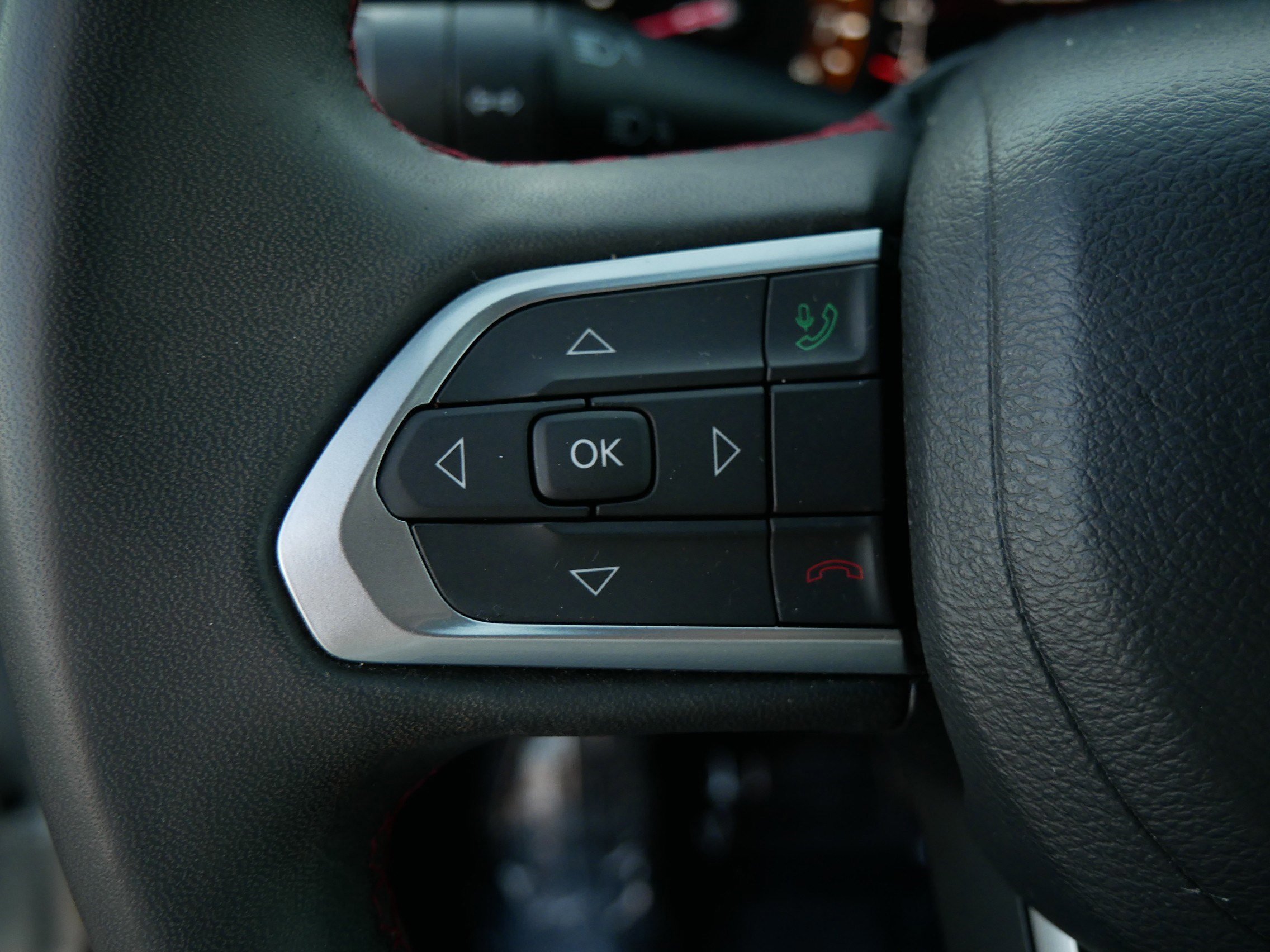 Used 2023 Jeep Compass Trailhawk image 27