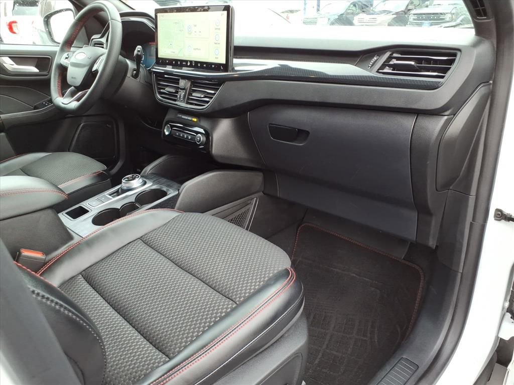 Certified 2023 Ford Escape ST-Line Select w/ Tech Pack #2 image 9