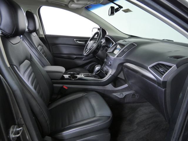 Certified 2018 Ford Edge SEL w/ Canadian Touring Package AWD/4WD image 11