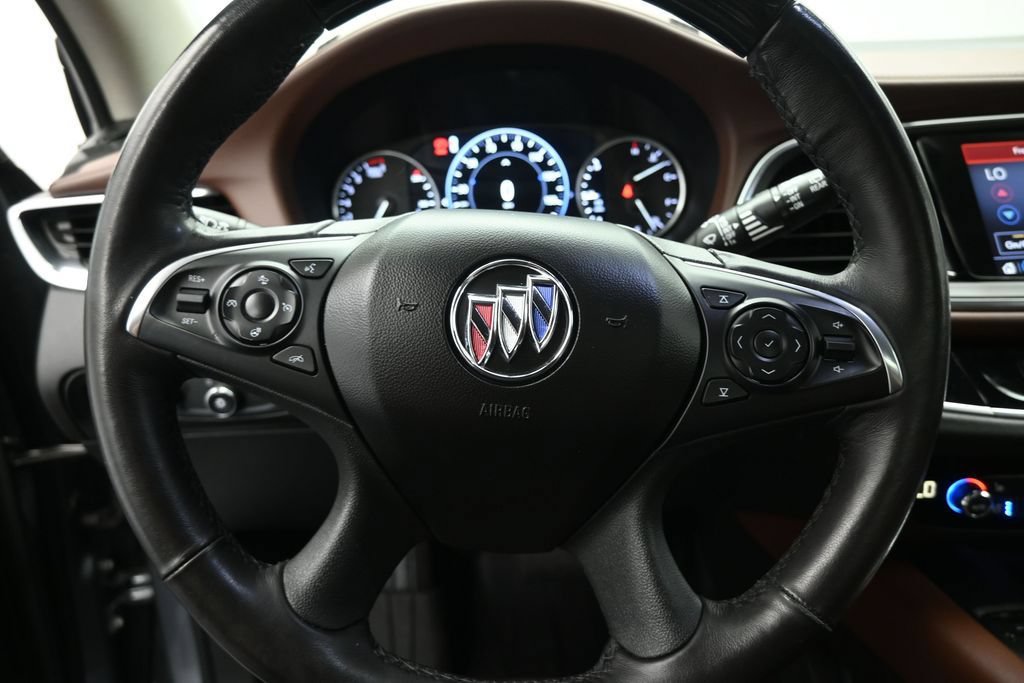 Used 2020 Buick Enclave Avenir w/ Avenir Technology Package FWD image 11