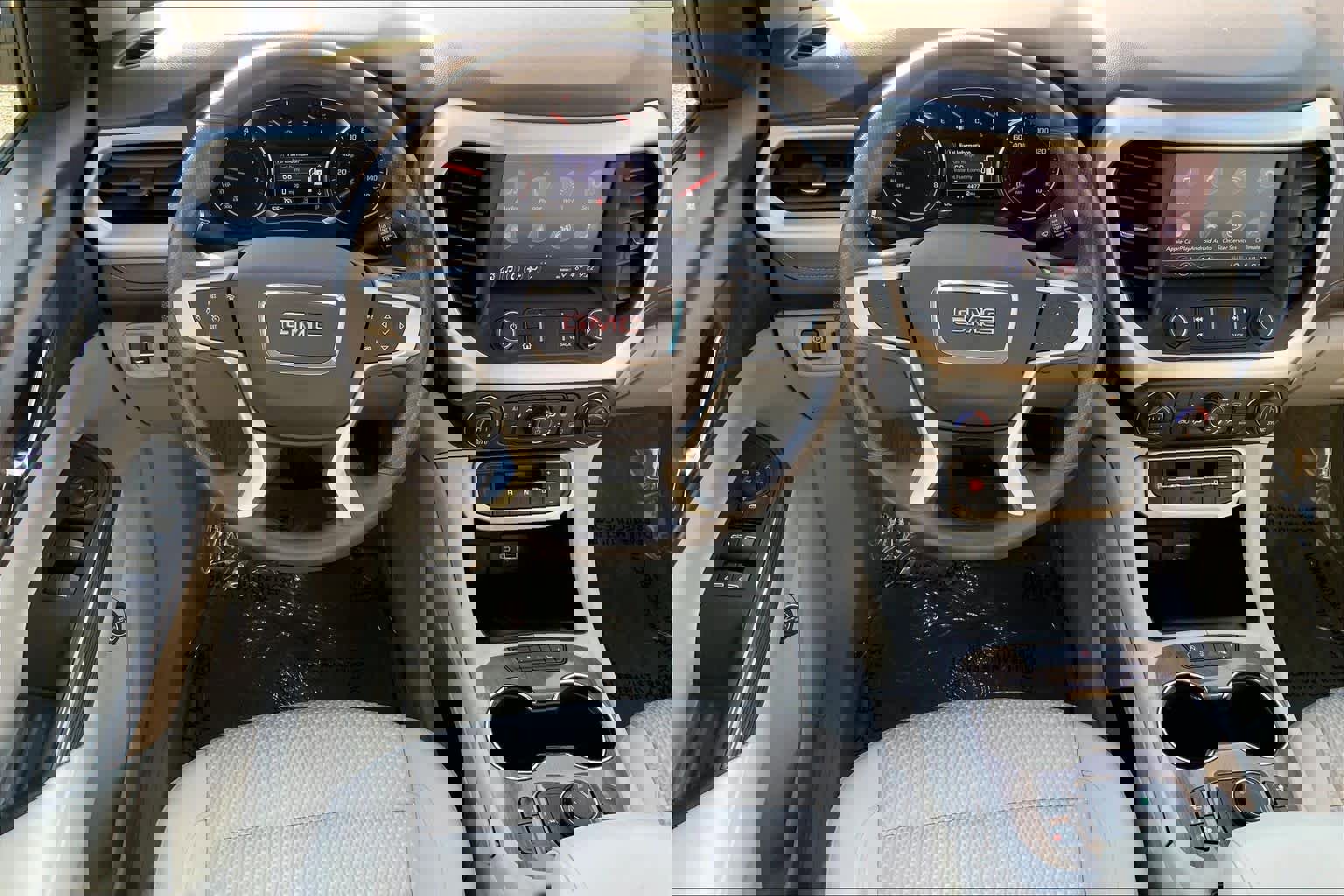 Used 2023 GMC Acadia SLE w/ Driver Convenience Package image 8