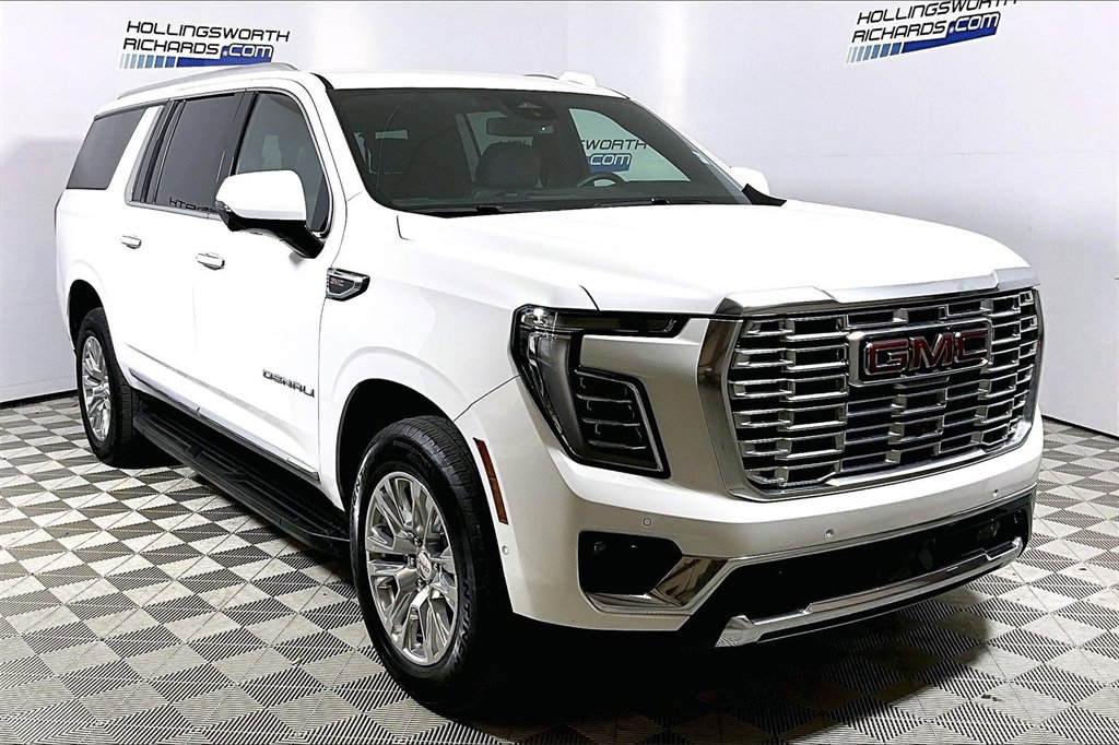 Used 2025 GMC Yukon XL Denali image 3