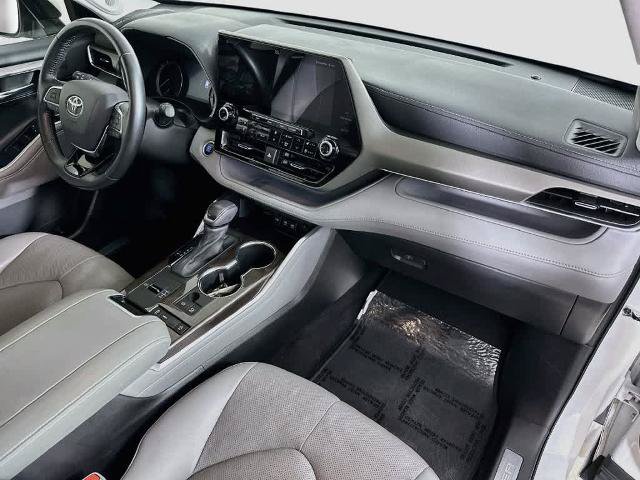 Used 2021 Toyota Highlander Limited FWD image 36