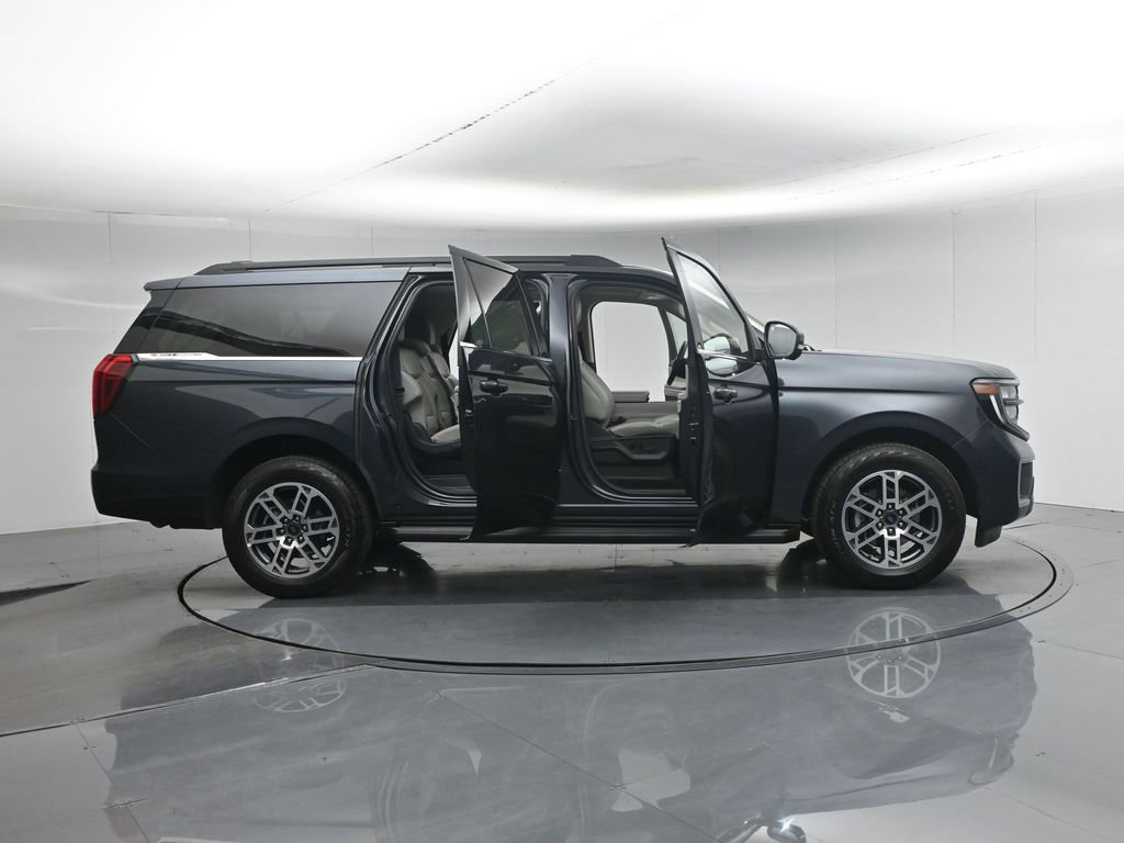 Certified 2025 Ford Expedition Max Active AWD/4WD image 5