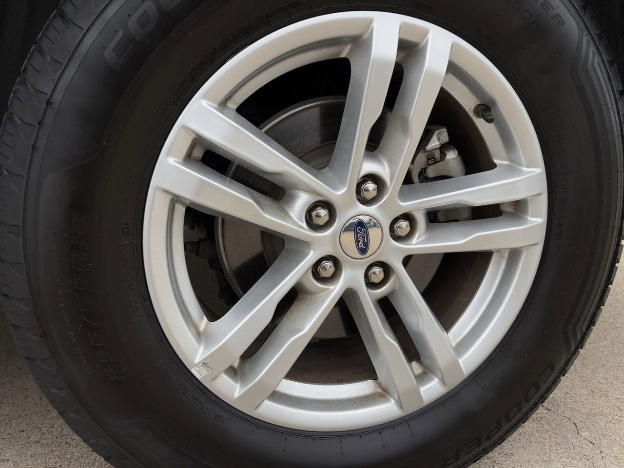 Certified 2022 Ford Explorer XLT image 11