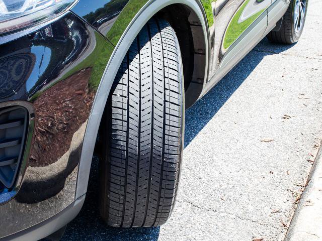 Certified 2021 Ford Escape SE w/ SE Sport Appearance Package FWD image 9