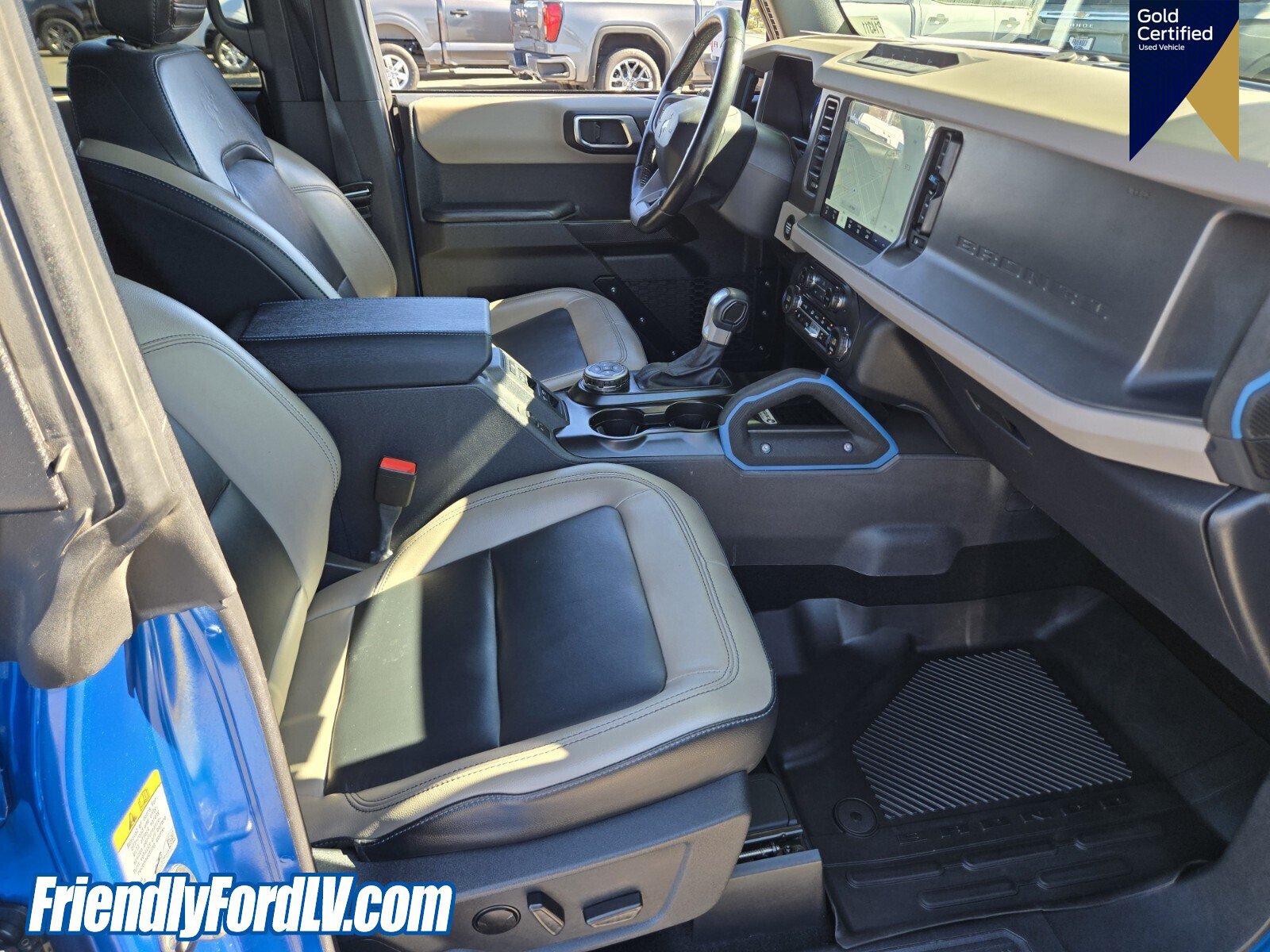 Certified 2024 Ford Bronco Wildtrak AWD/4WD image 16