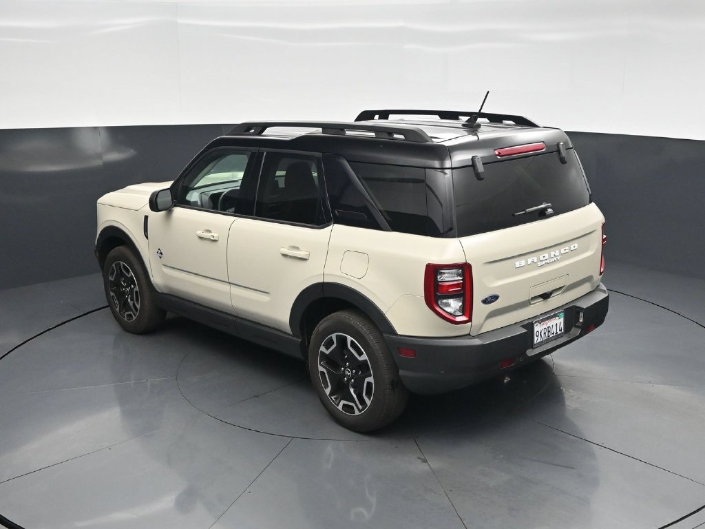 Certified 2024 Ford Bronco Sport Outer Banks AWD/4WD image 40