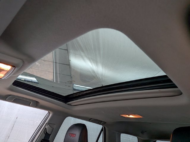 Used 2021 Toyota 4Runner Venture w/ Moonroof Package AWD/4WD image 13