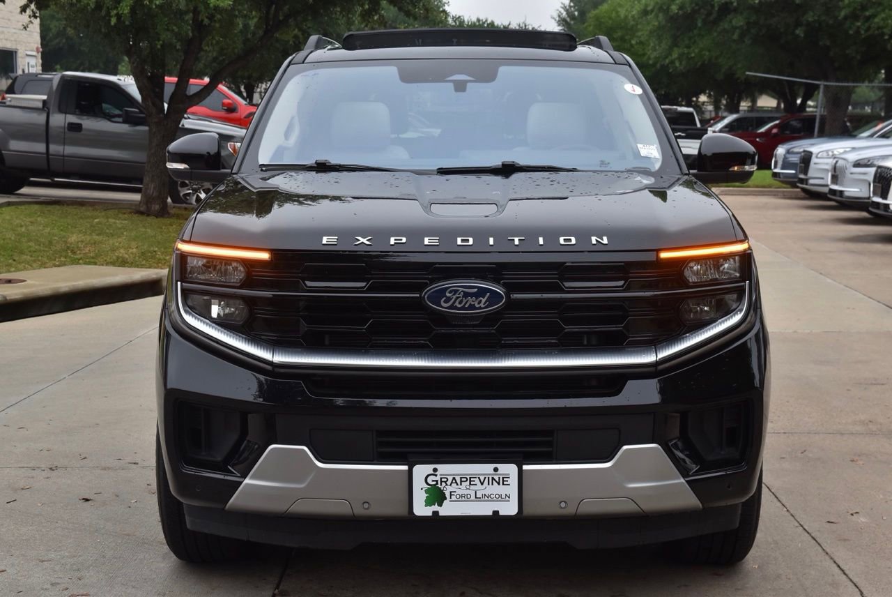 Certified 2025 Ford Expedition Platinum AWD/4WD image 13